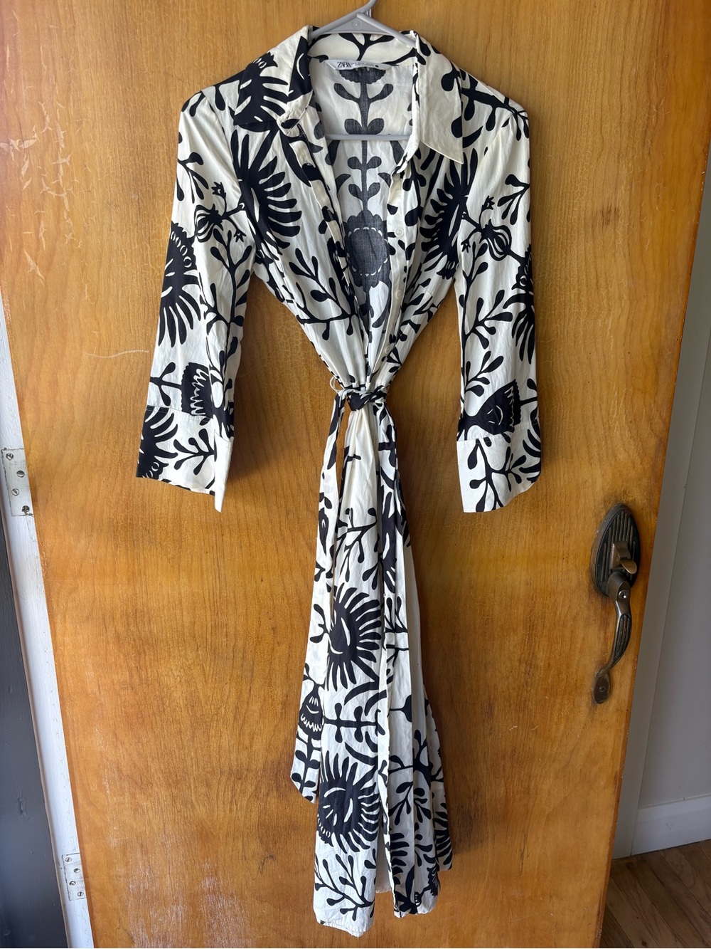 Zara Black & White Floral Tie-Front dress